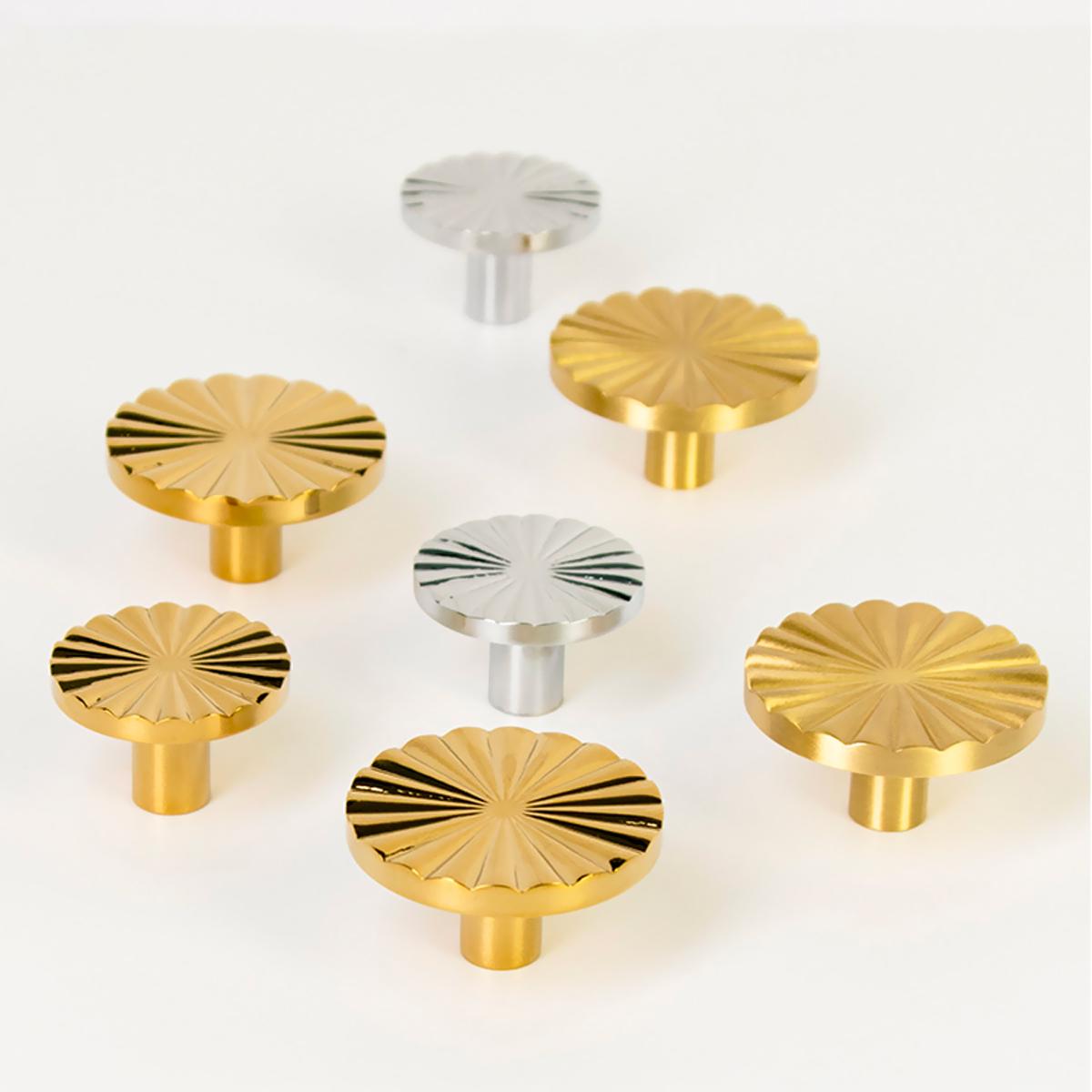 Textured Brass Fan Knob: Modern Cabinet Hardware