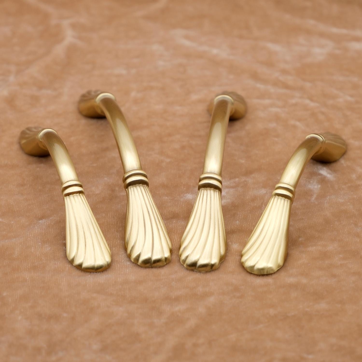 Art Nouveau Curved Cabinet Pulls, Brushed Brass Drawer Handles, Gold Unique Cabinet Pulls, Solid Brass Door Pull, Kitchen Cabinet Hardware