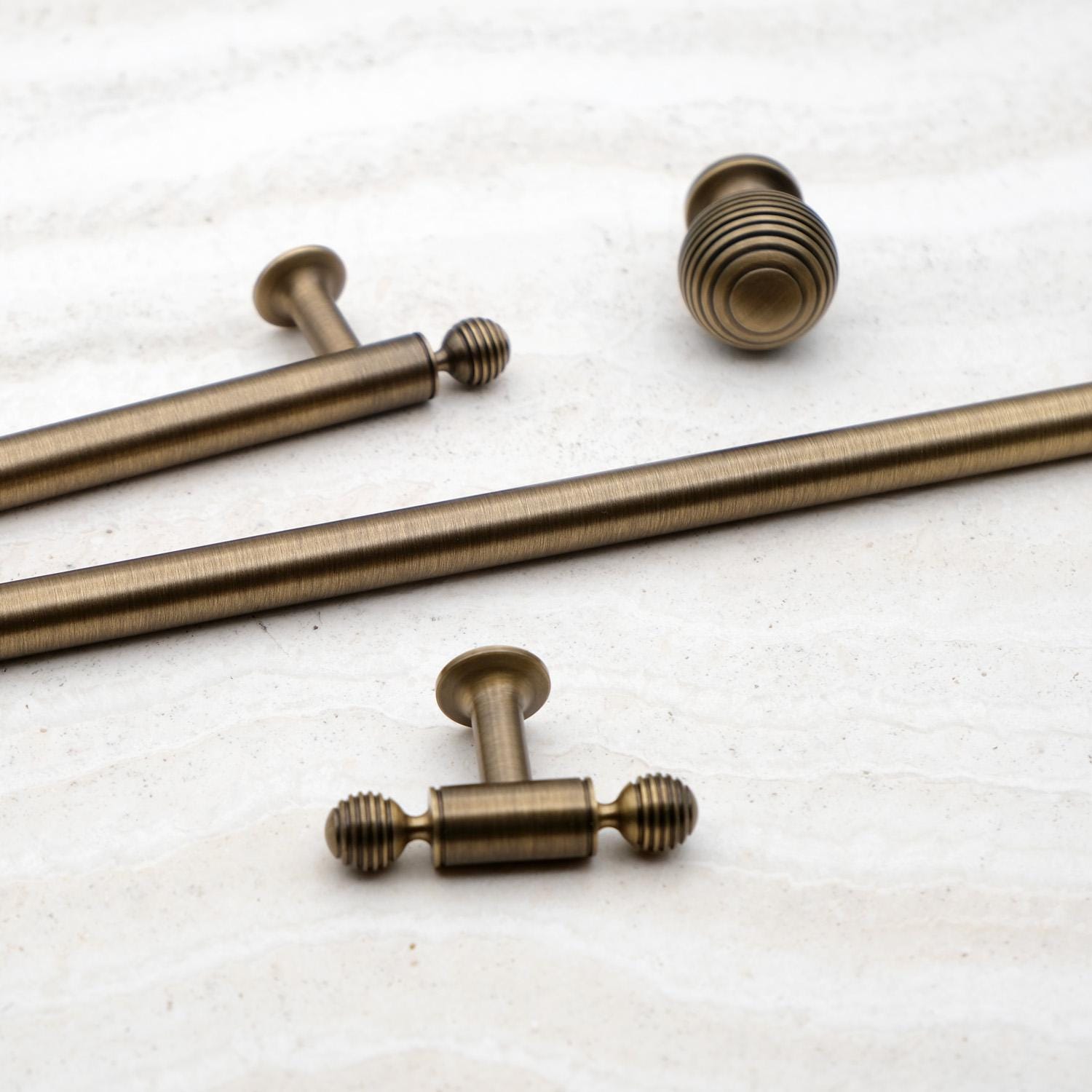 Reeded Antique Brass Cabinet Hardware: Gold Kitchen Pulls & Knobs