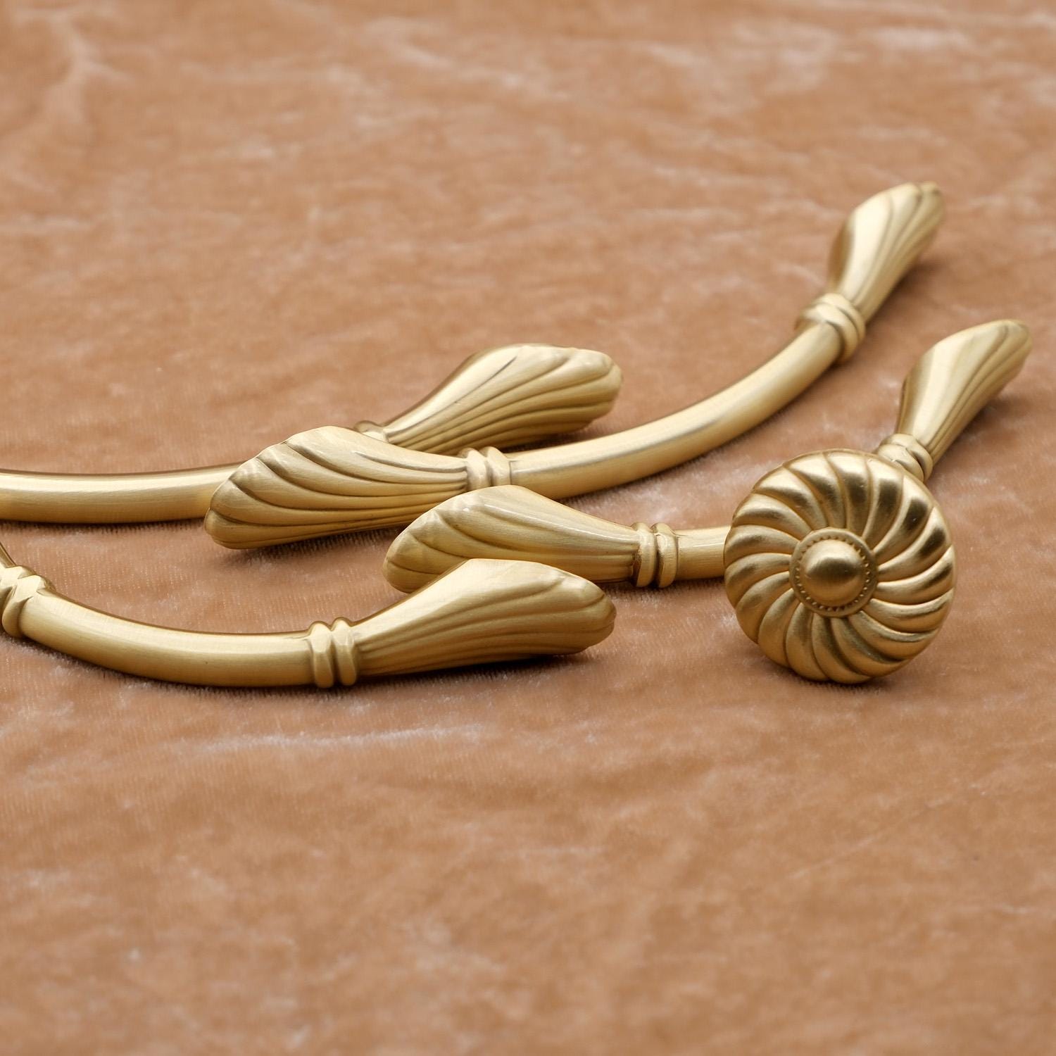 Art Nouveau Curved Cabinet Pulls, Brushed Brass Drawer Handles, Gold Unique Cabinet Pulls, Solid Brass Door Pull, Kitchen Cabinet Hardware