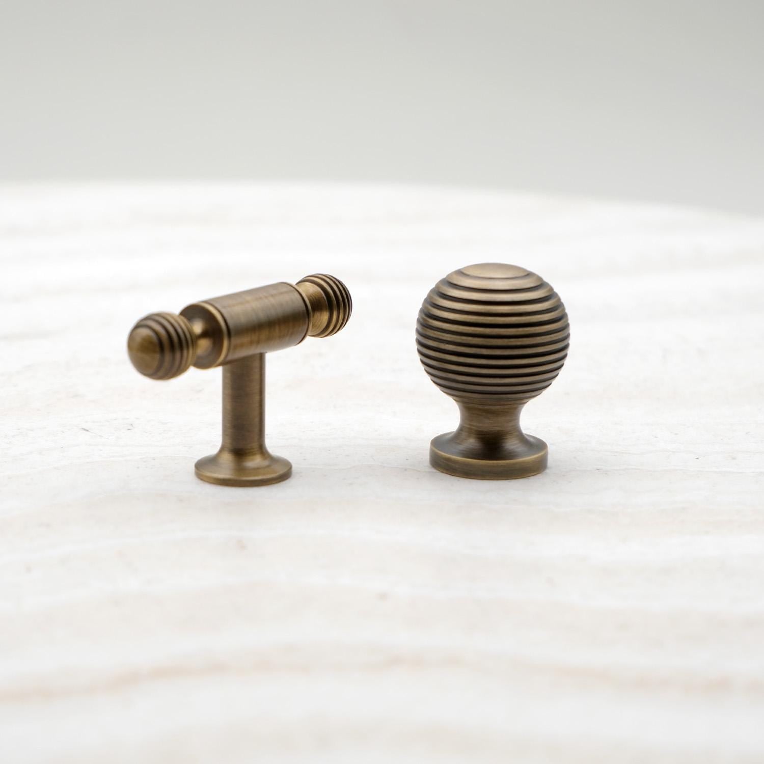 Reeded Antique Brass Cabinet Hardware: Gold Kitchen Pulls & Knobs