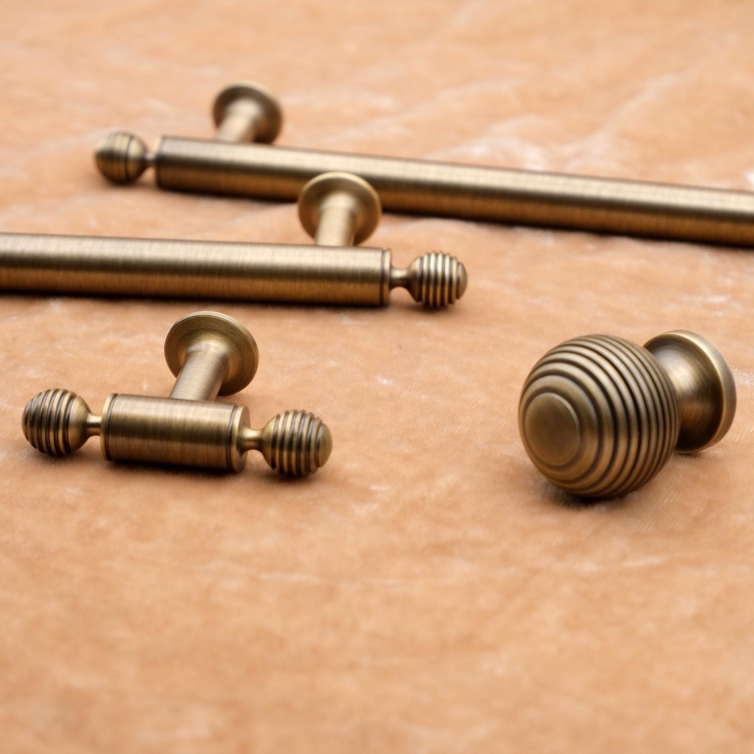 Reeded Antique Brass Cabinet Hardware: Gold Kitchen Pulls & Knobs
