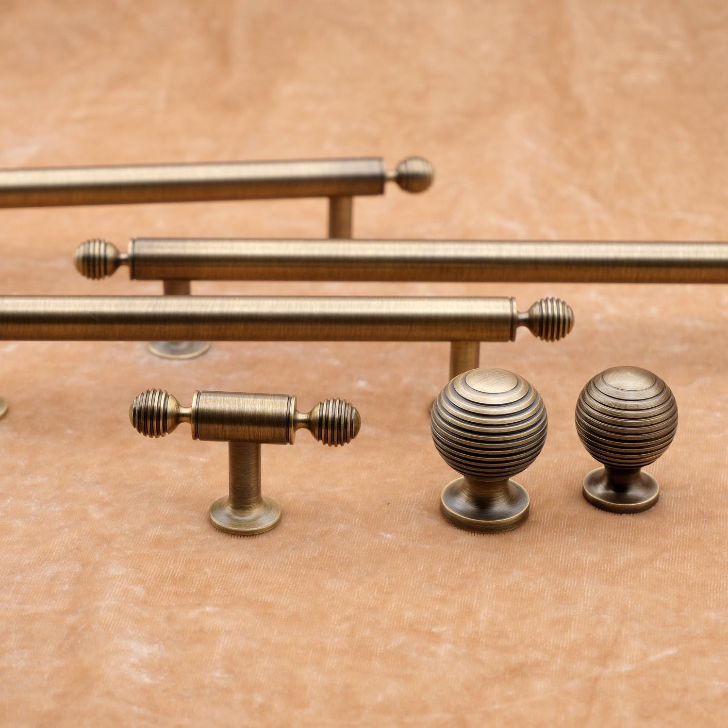 Reeded Antique Brass Cabinet Hardware: Gold Kitchen Pulls & Knobs