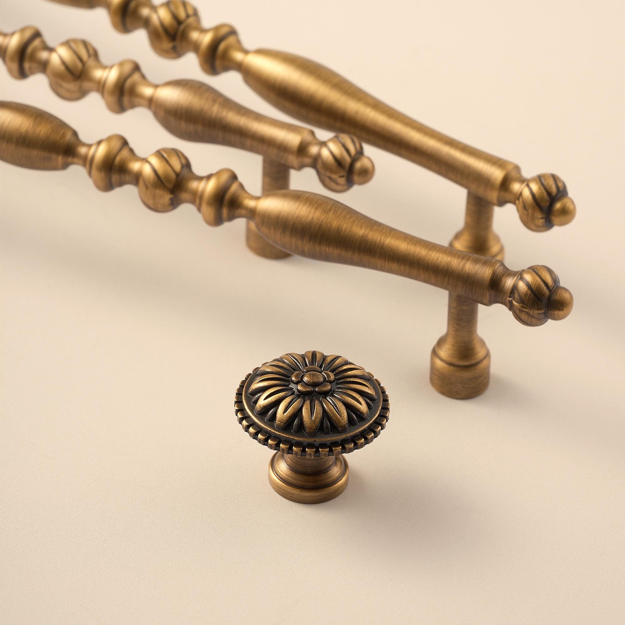 Antique Brass Cabinet Pull Handle, Vintage Turned Drawer Pull, Classic Kitchen Dresser Hardware
