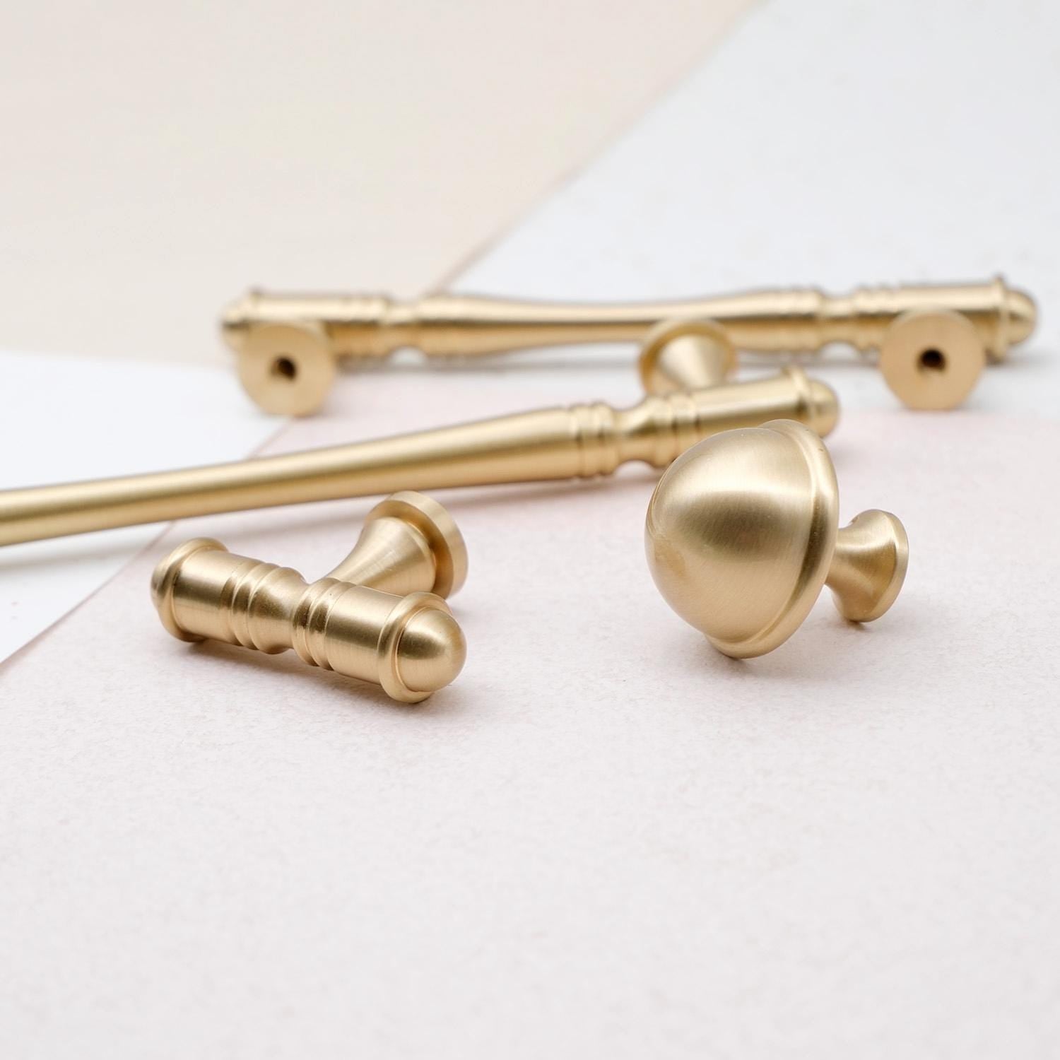 Classic Vintage Cabinet Pull & Knob | Vintage Drawer Handle | Traditional Solid Brass Kitchen Cabinet Hardware | Classic Dresser Pull Handle