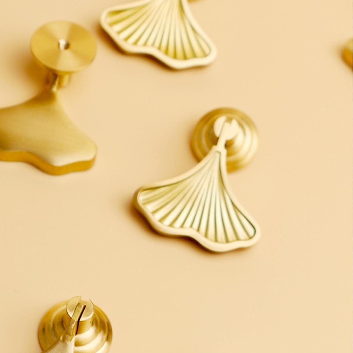 Ginkgo Leaf Brass Cabinet Knob | Gold Decorative Drawer Pull | Solid Brass Luxury Cabinet Hardware | Unique Kitchen Dresser Knob