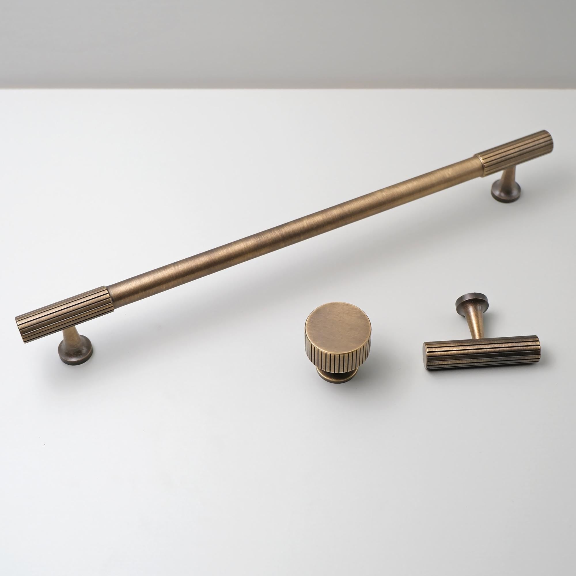 Antique Brass Cabinet Pull & Knurled Knob | Brushed Gold Drawer Handle | Modern Vintage Solid Brass Kitchen Cabinet Hardware Dresser Pull